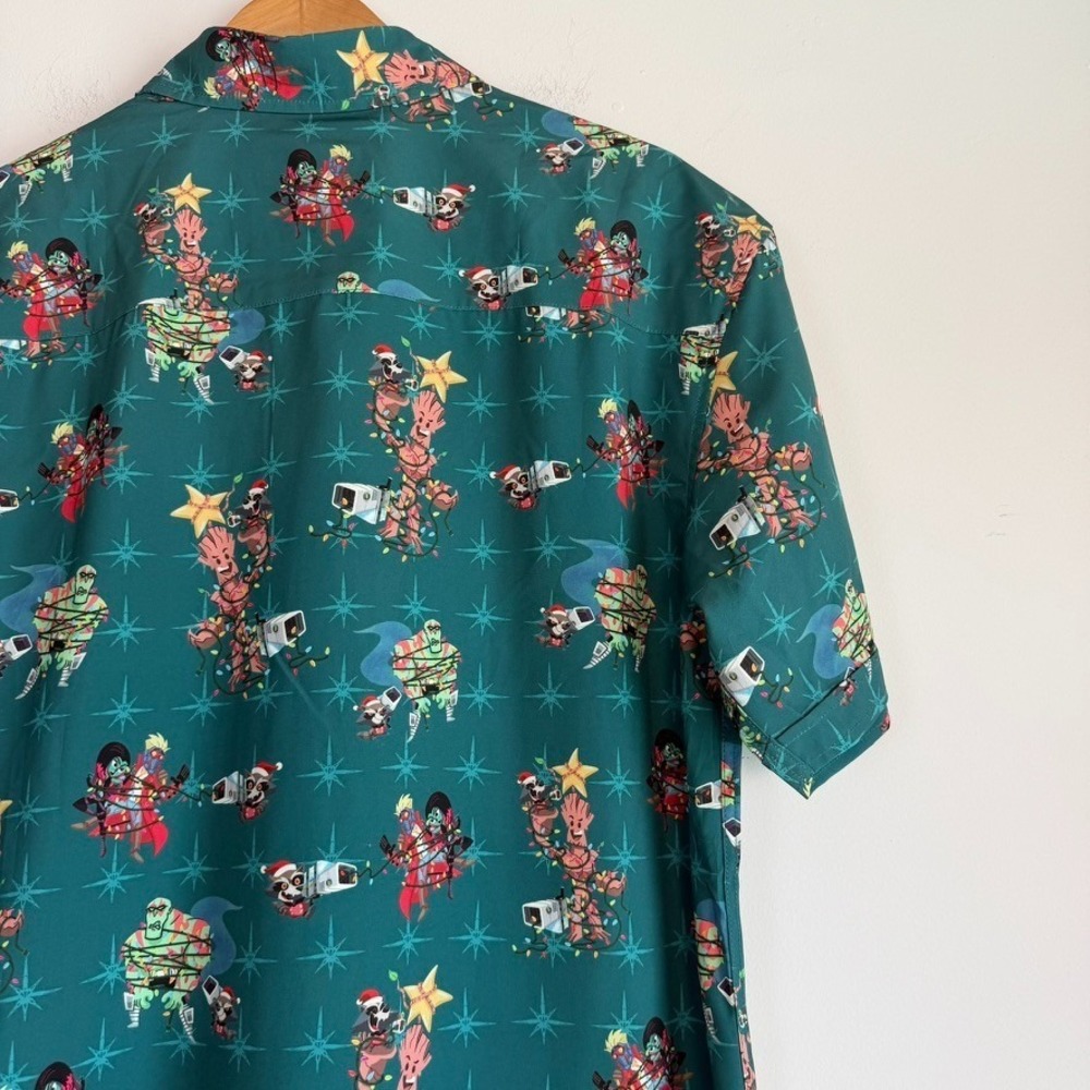 RSVLTS Guardians of the Galaxy Rocket Around the Tree Shirt Large Short Sleeve - Picture 8 of 10